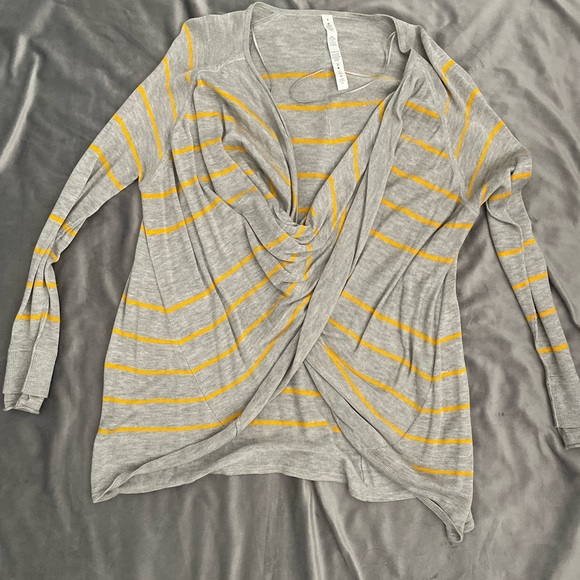 Lululemon Sweater - Picture 2 of 5